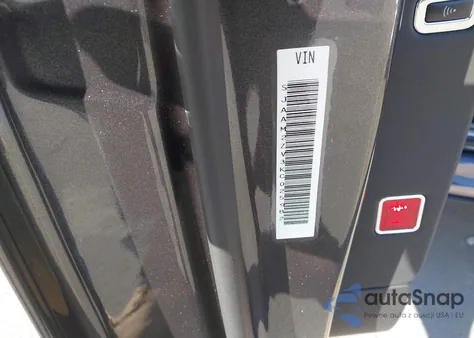 2019 Bentley Bentayga V8 z USA, uszkodzony, nr VIN SJAAM2ZV3KC025982